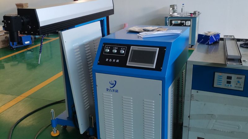 压力变送器：揭秘其工作原理与行业应用**